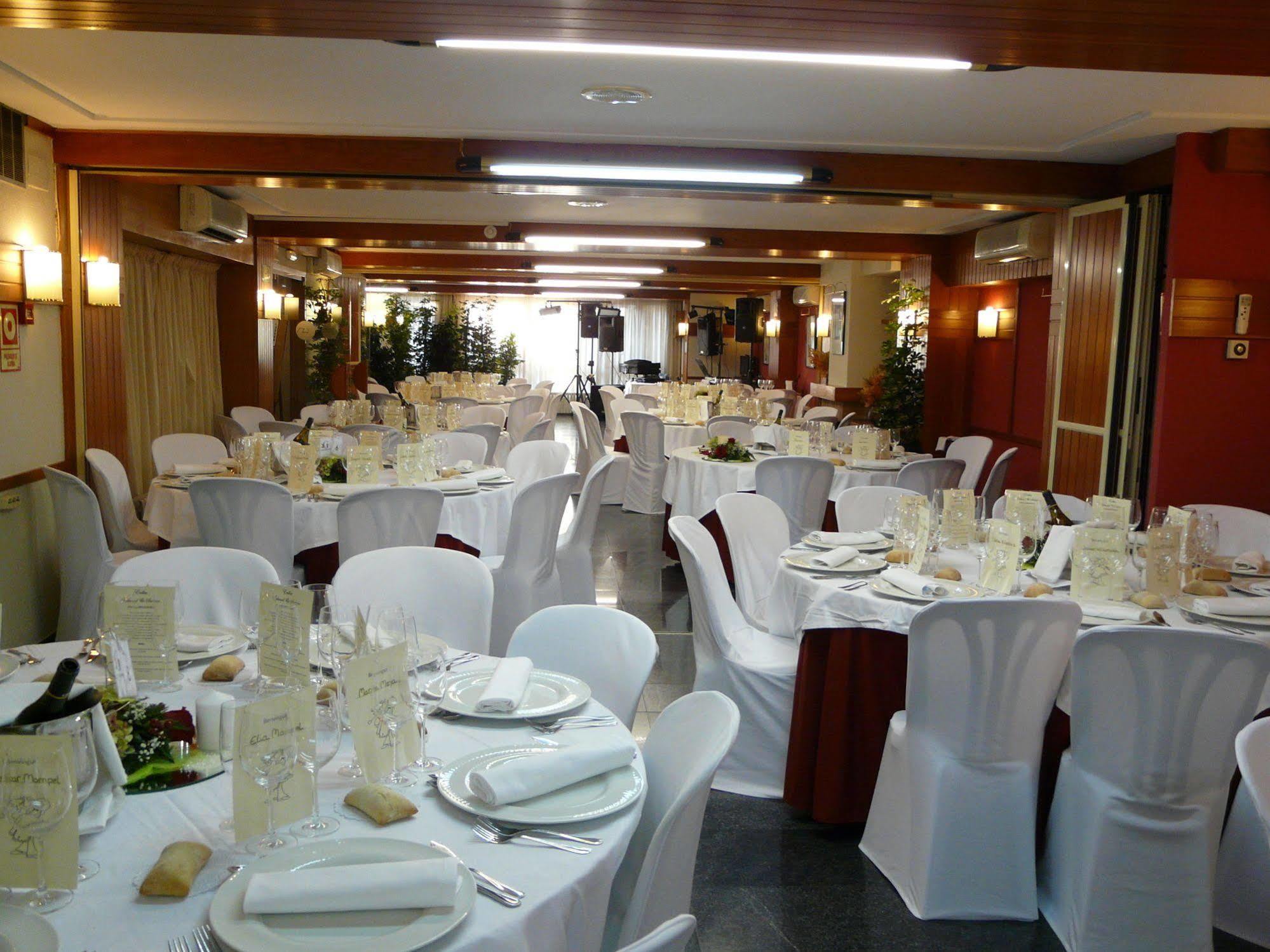 Hotel Nice La Seu d'Urgell Esterno foto